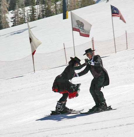 Nugget #170 J Pair Dancing Down Slope