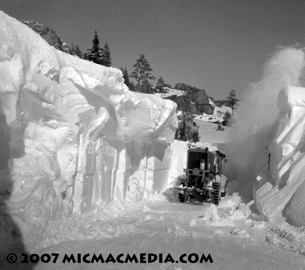 Nugget #106 D 1952 plowing 40 Gerdel photo Nugget #106 D 1952 plowing 40 Gerdel photo